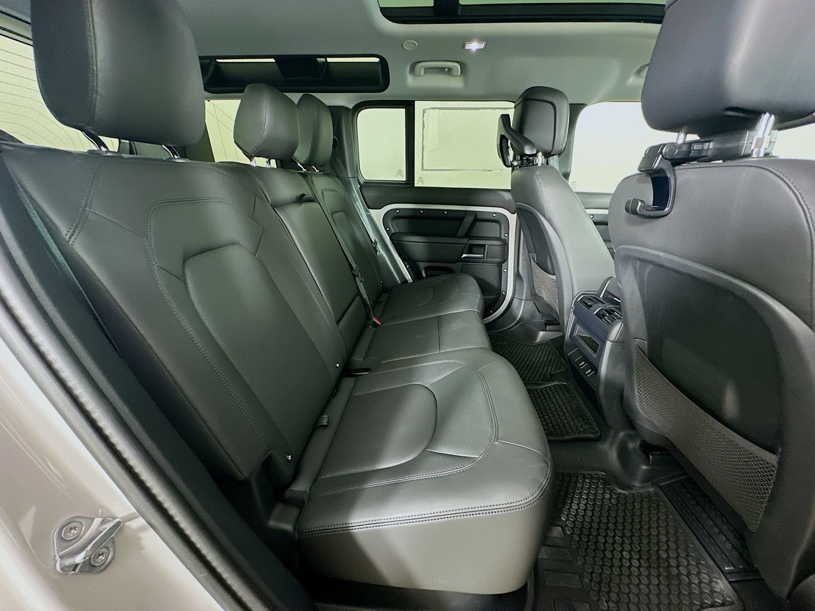 New 2026 Land Rover Defender 110 S AWD/4WD image 42