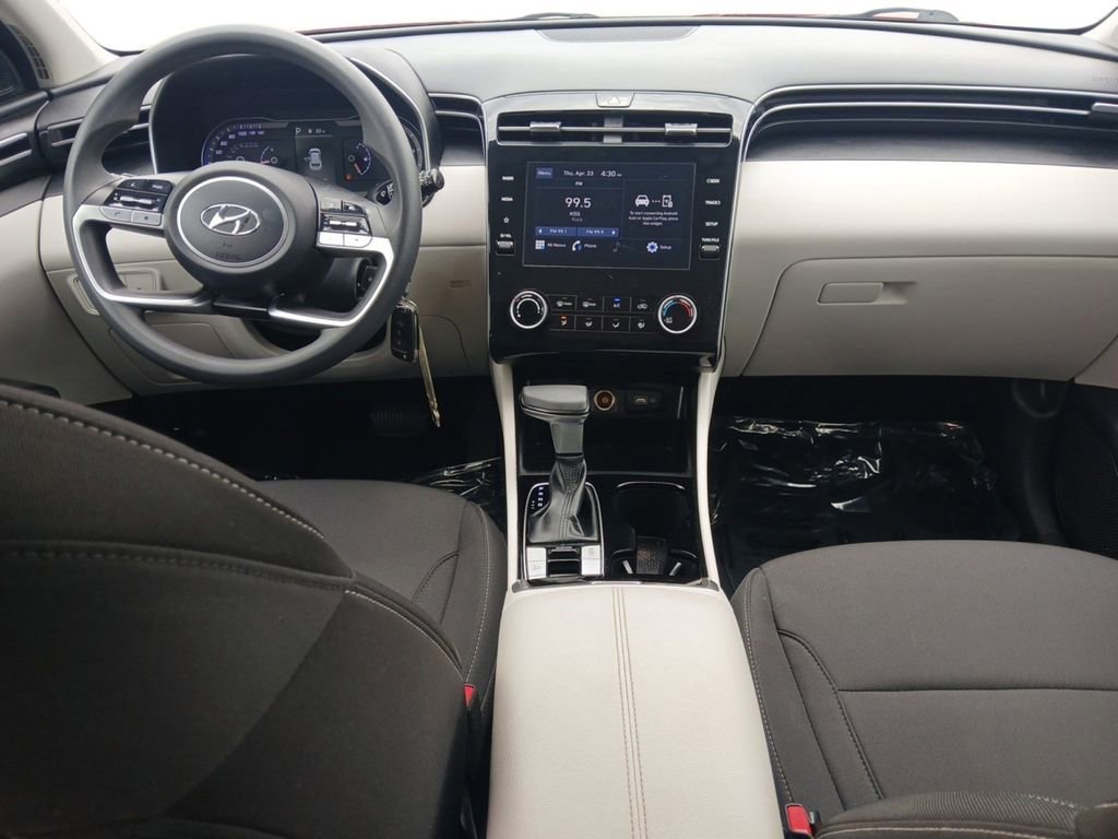 Certified 2023 Hyundai Tucson SE FWD image 10