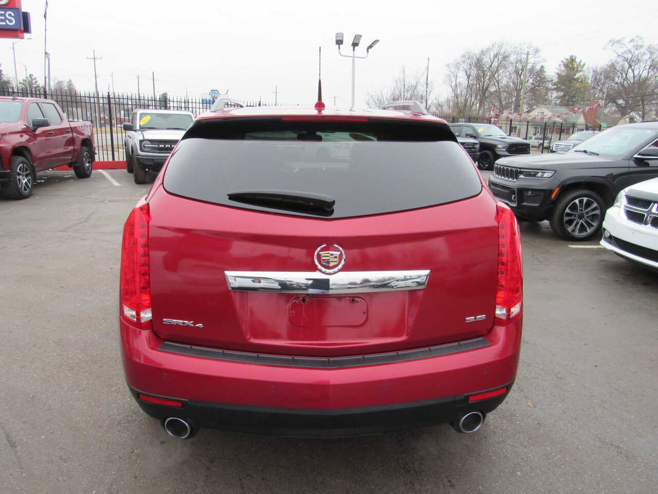 Used 2014 Cadillac SRX Luxury image 6
