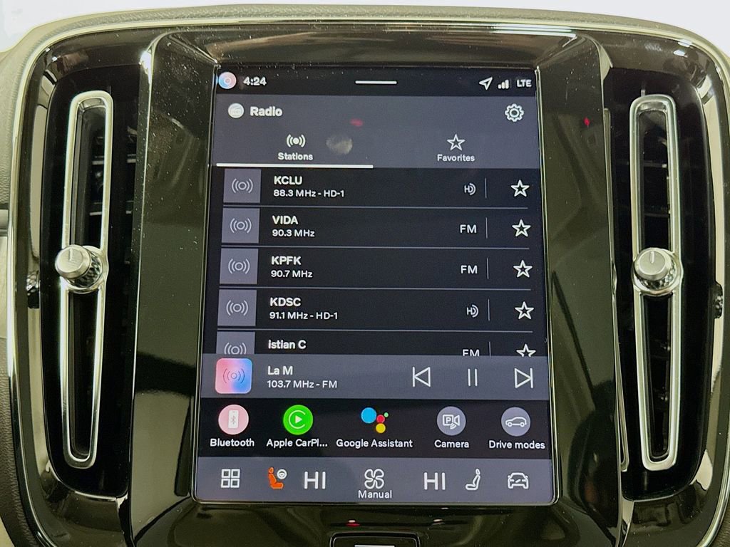 New 2026 Volvo XC40 B5 Plus w/ Climate Package image 15