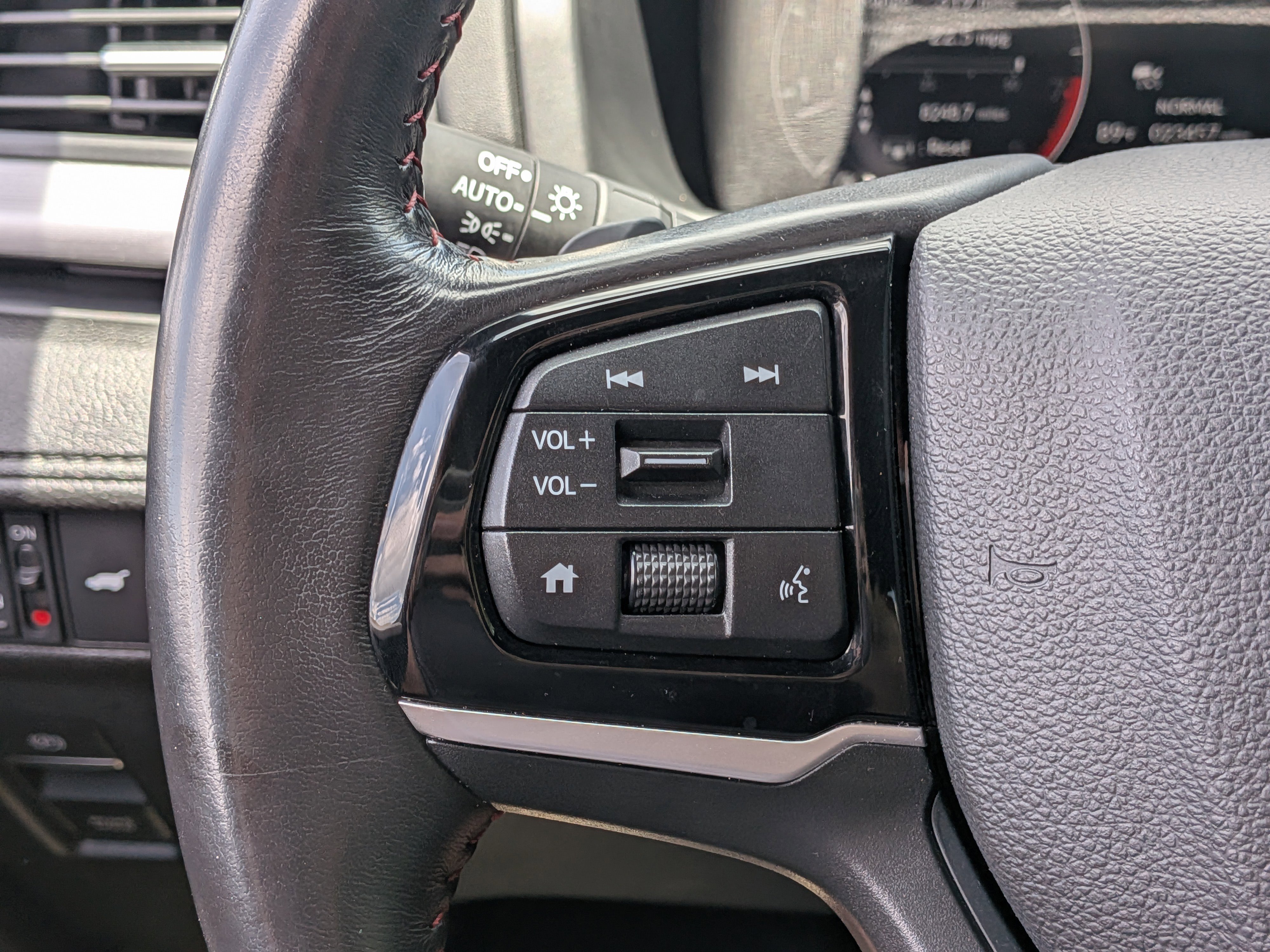 Used 2025 Honda Odyssey Sport-L image 27