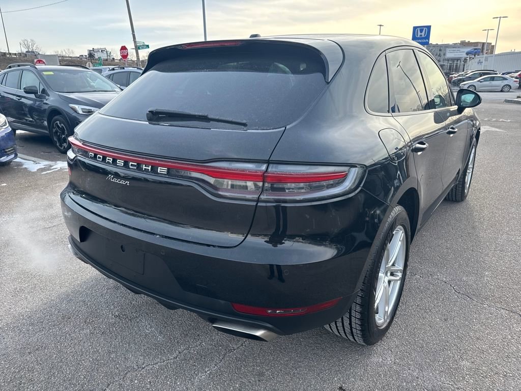 Used 2019 Porsche Macan Base image 7