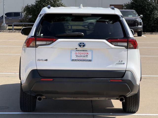 Used 2024 Toyota RAV4 LE image 5