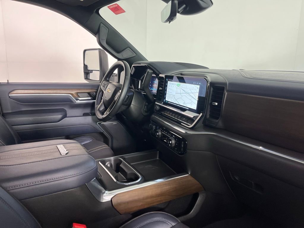 Used 2024 Chevrolet Silverado 2500 High Country w/ High Country Premium Package image 33