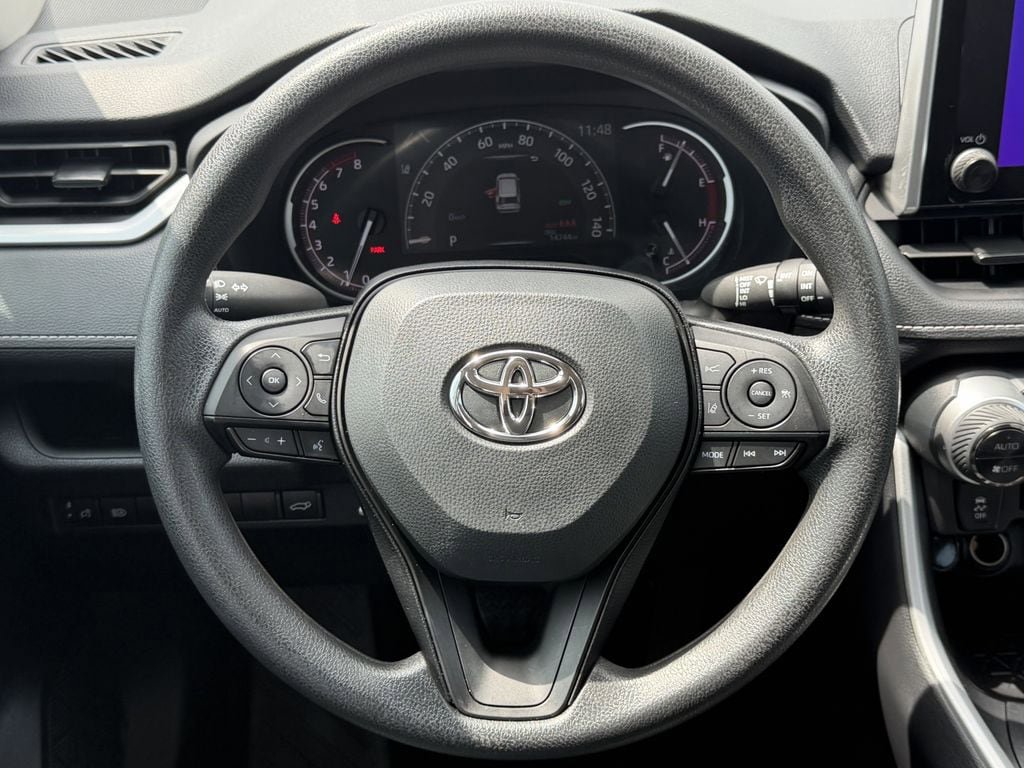 Used 2025 Toyota RAV4 XLE w/ Convenience Package FWD image 15