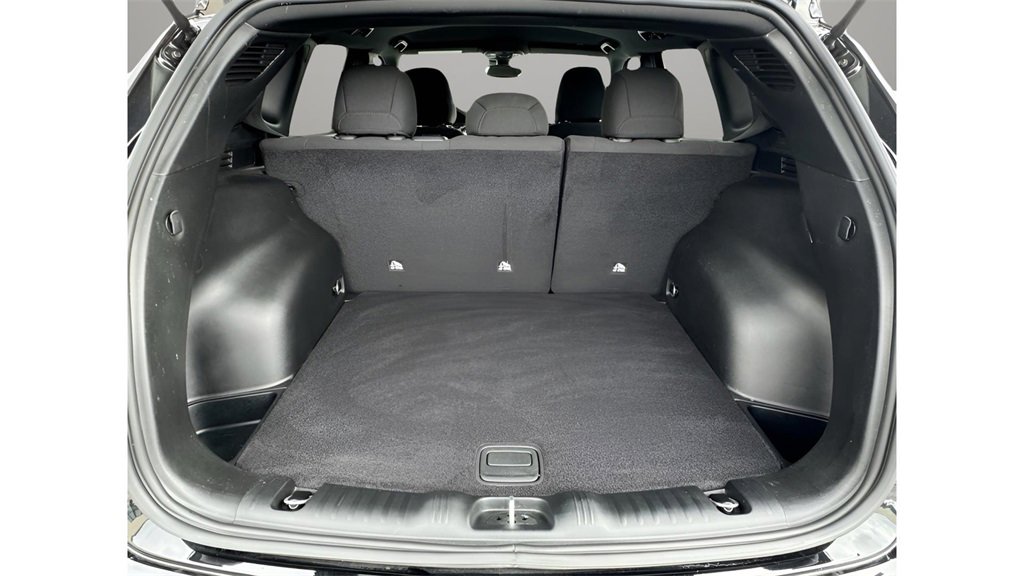 Used 2025 Jeep Compass Sport image 25