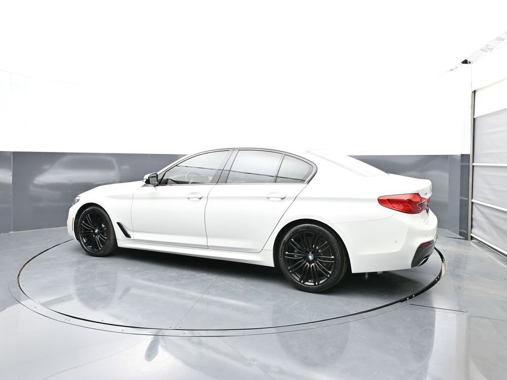 Used 2019 BMW 530i xDrive w/ M Sport Package AWD/4WD image 7