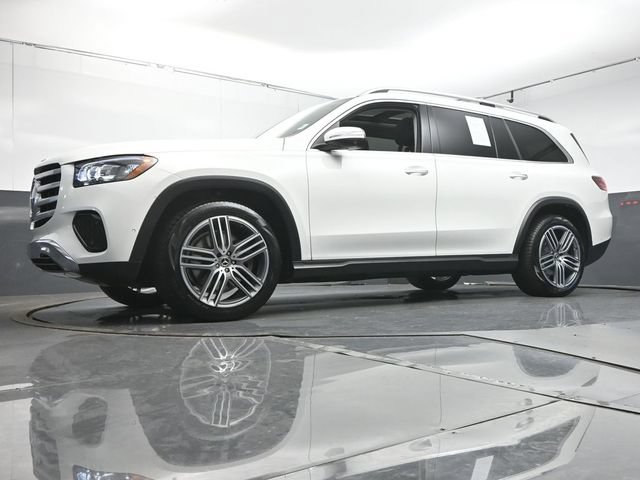 Certified 2026 Mercedes-Benz GLS 450 4MATIC image 38