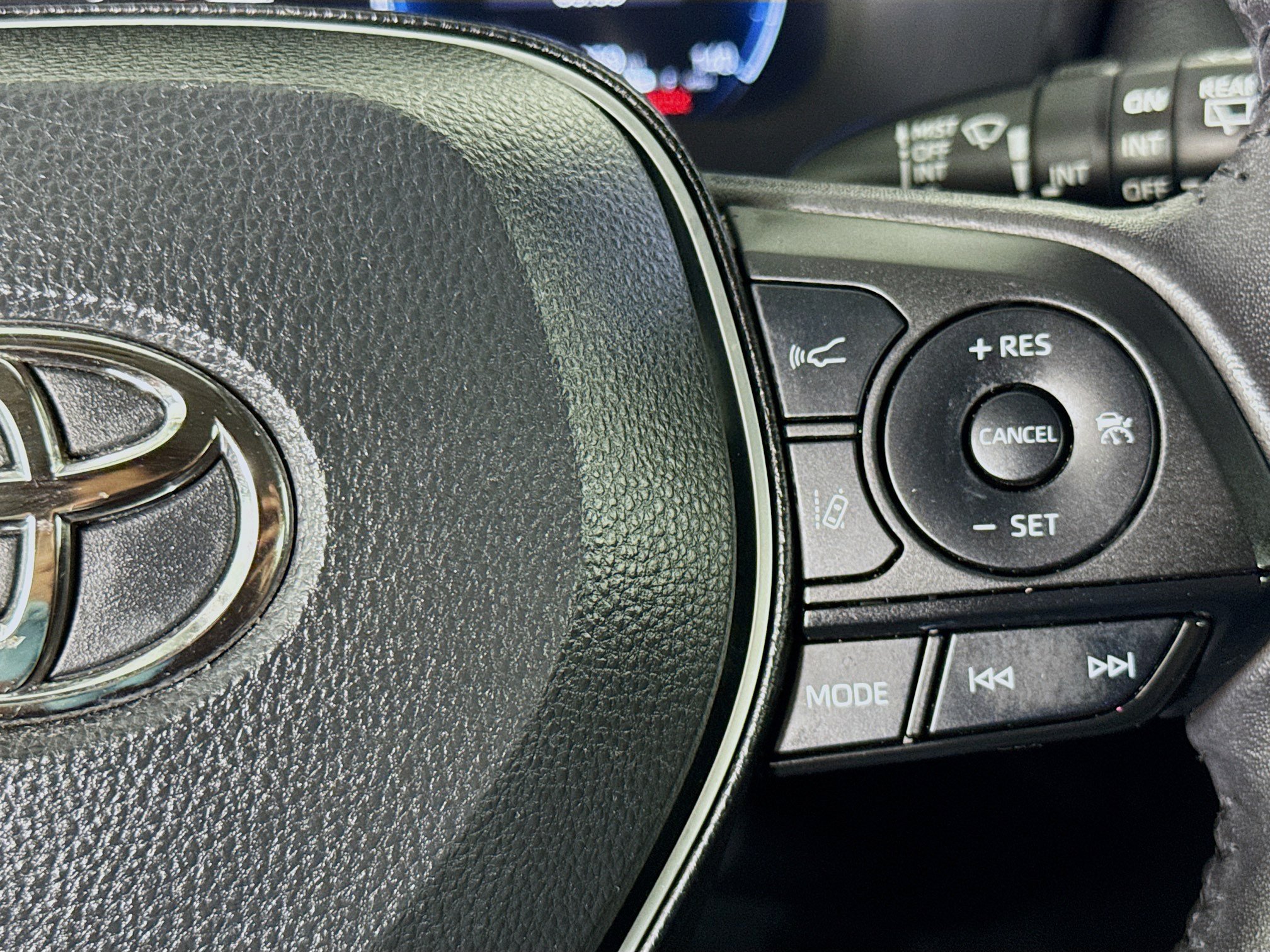 Used 2024 Toyota RAV4 Limited AWD/4WD image 13