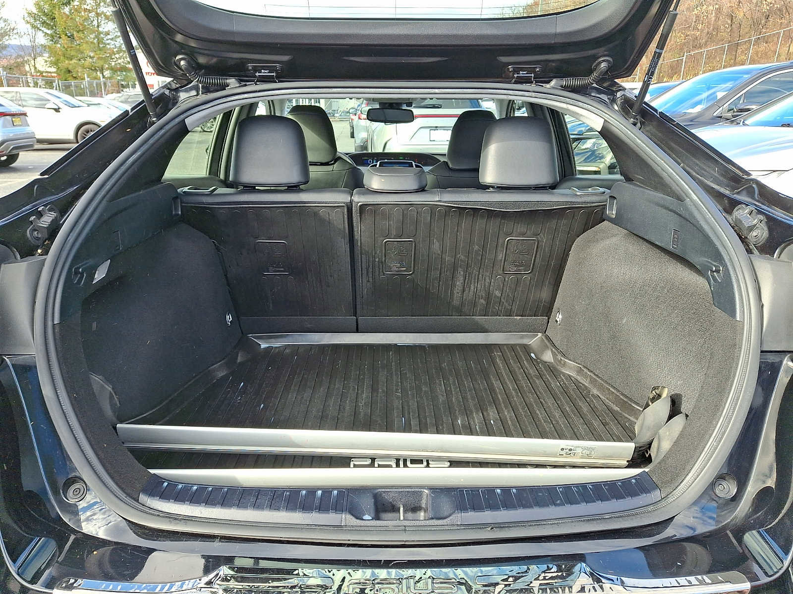 Used 2018 Toyota Prius Four Touring image 27