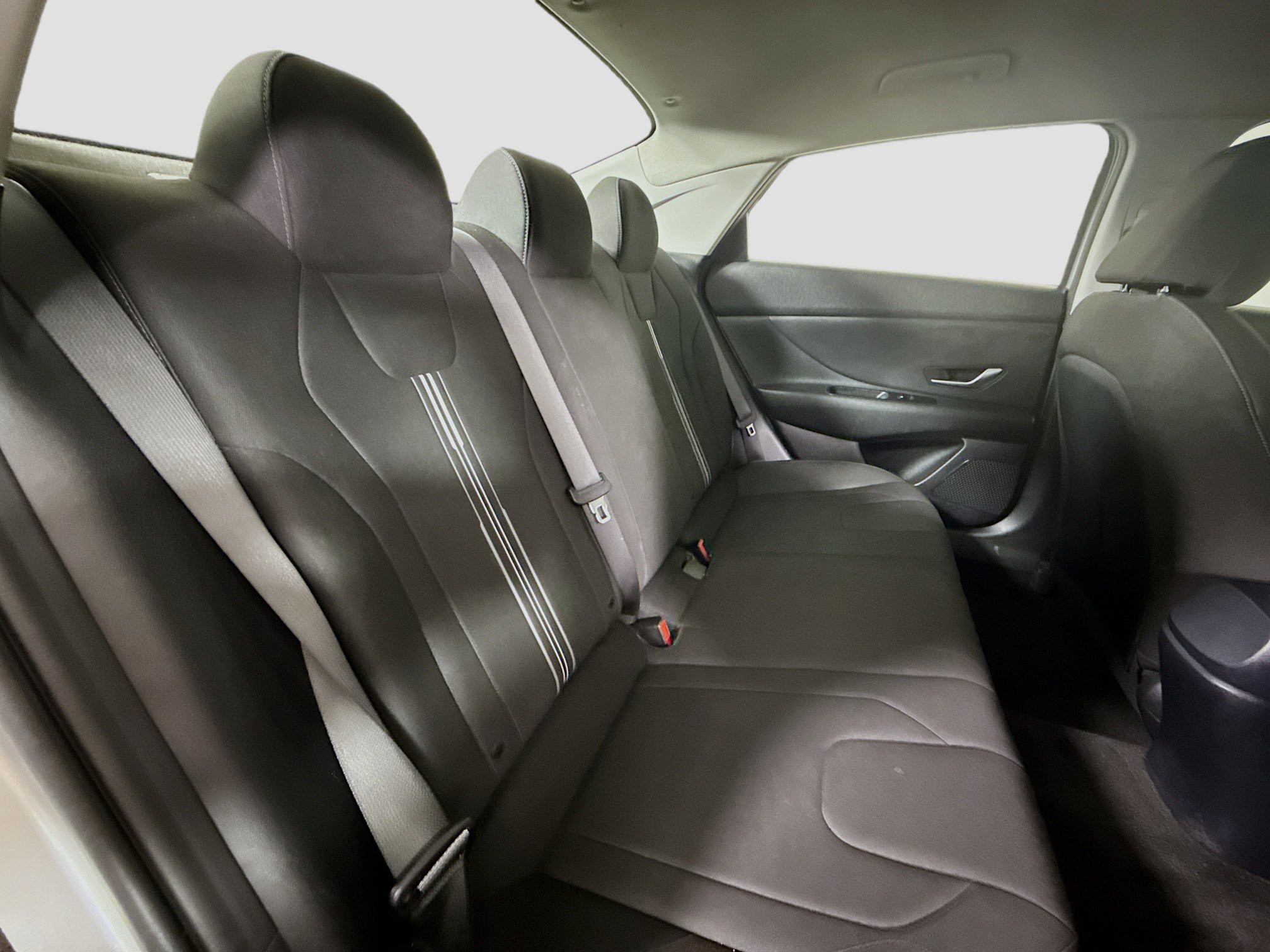 Used 2021 Hyundai Elantra SEL image 27