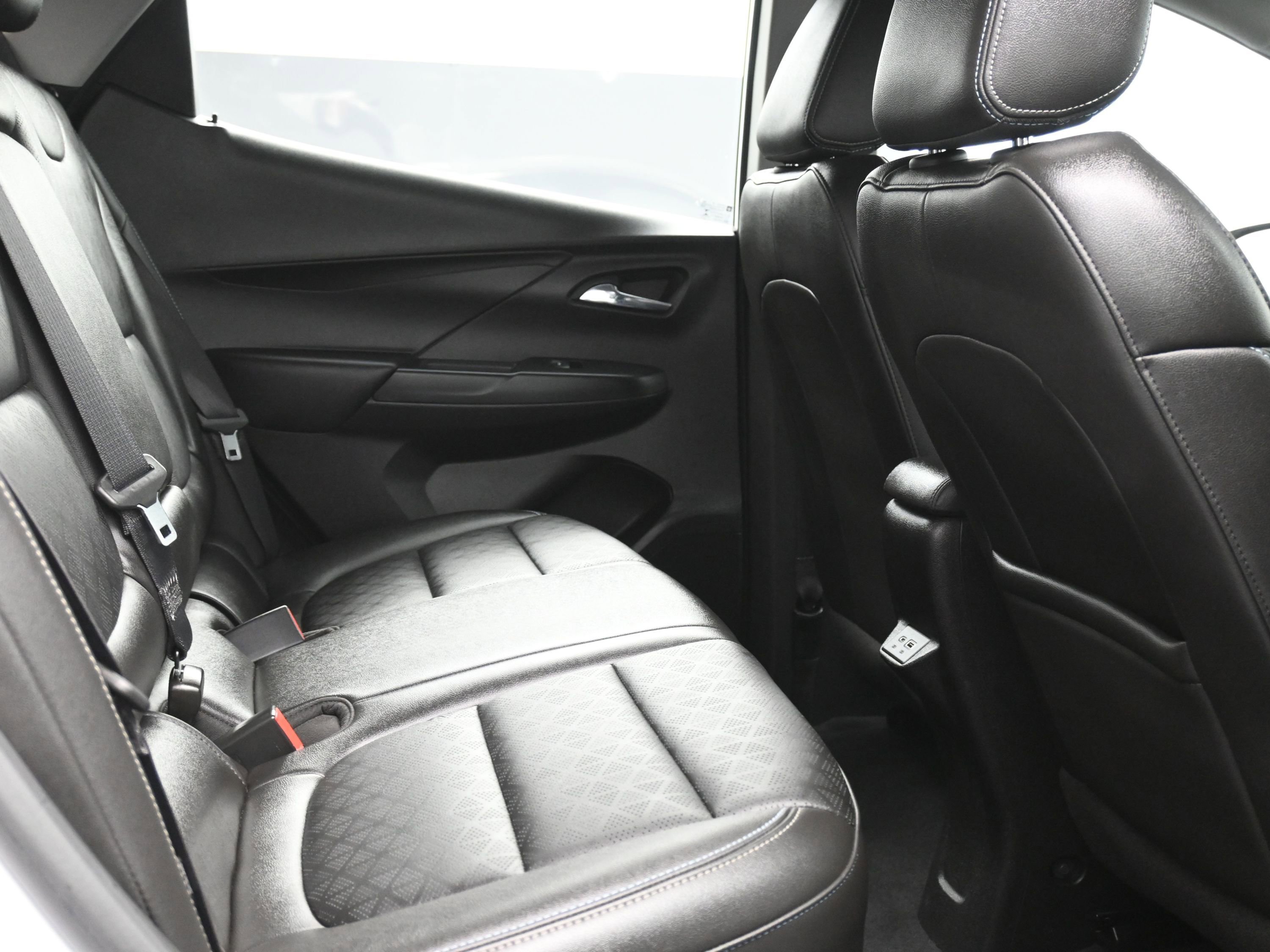 Used 2023 Chevrolet Bolt LT w/ Infotainment Package image 19