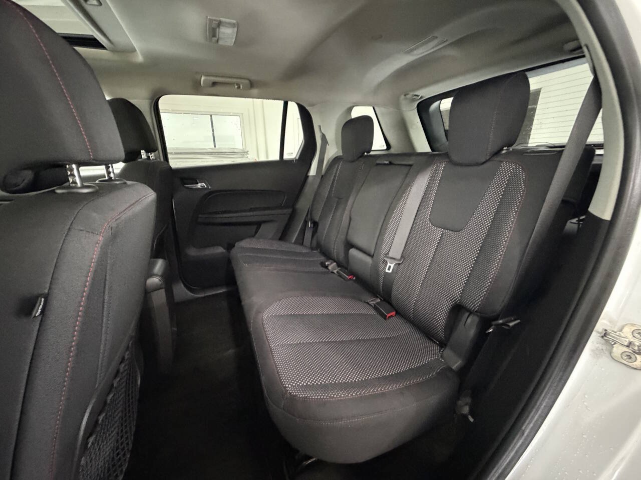 Used 2017 GMC Terrain SLE w/ Convenience Package AWD/4WD image 16