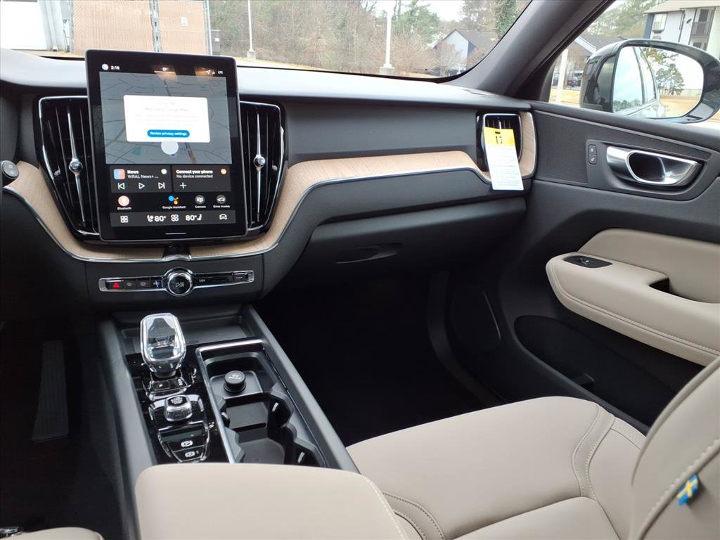 New 2026 Volvo XC60 B5 Plus w/ Protection Package Premier AWD/4WD image 13