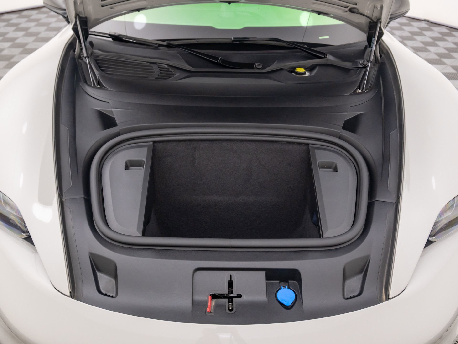 Certified 2022 Porsche Taycan Turbo S image 28