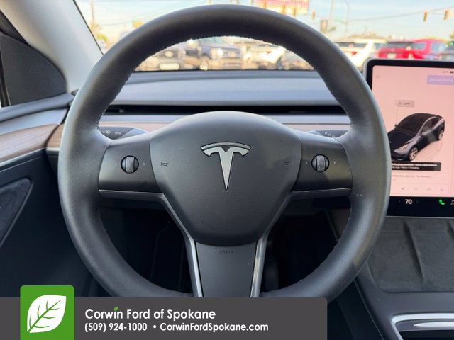 Used 2024 Tesla Model Y Long Range AWD/4WD image 25