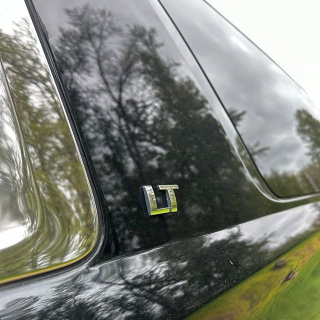 Used 2019 Chevrolet Suburban LT image 20