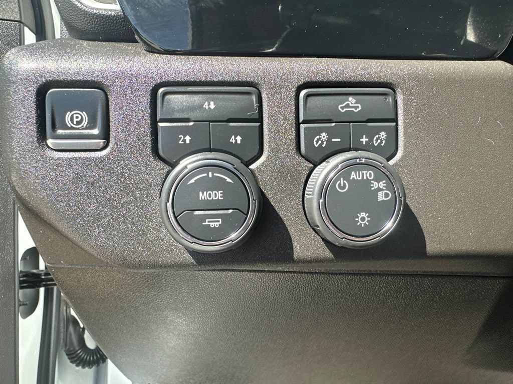 Certified 2024 Chevrolet Silverado 2500 LT AWD/4WD image 12