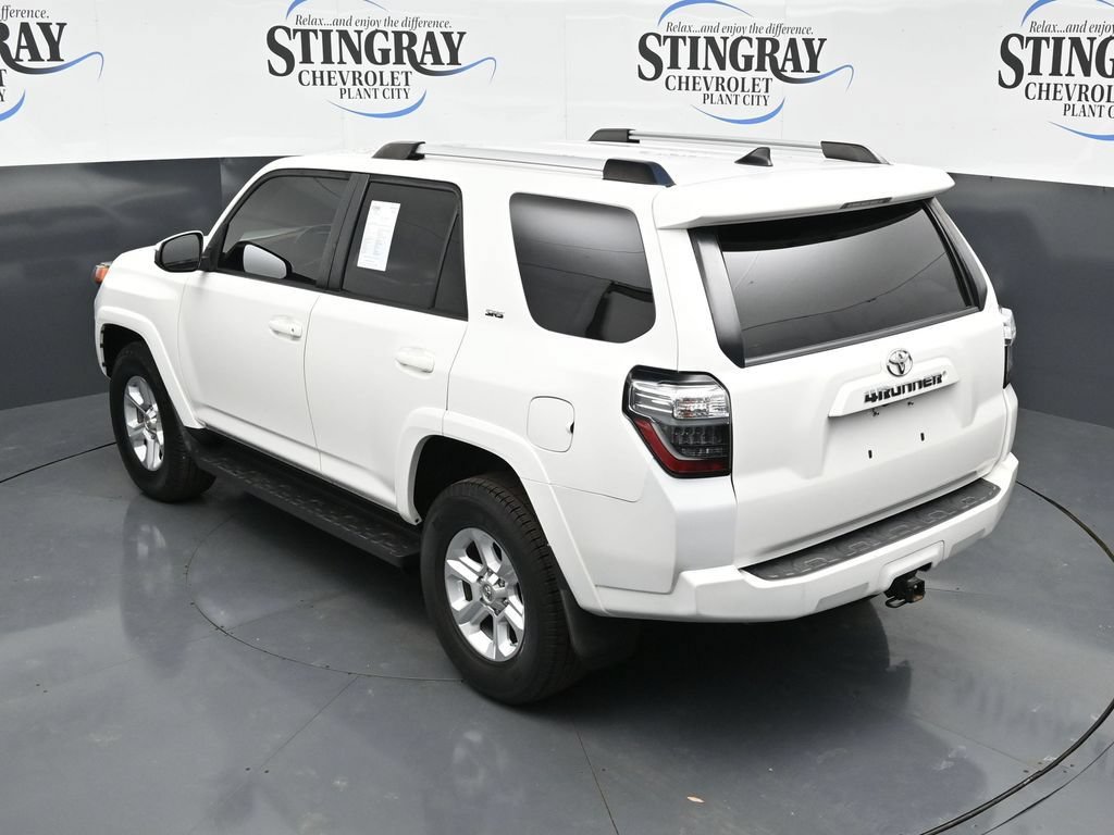 Used 2020 Toyota 4Runner SR5 AWD/4WD image 22