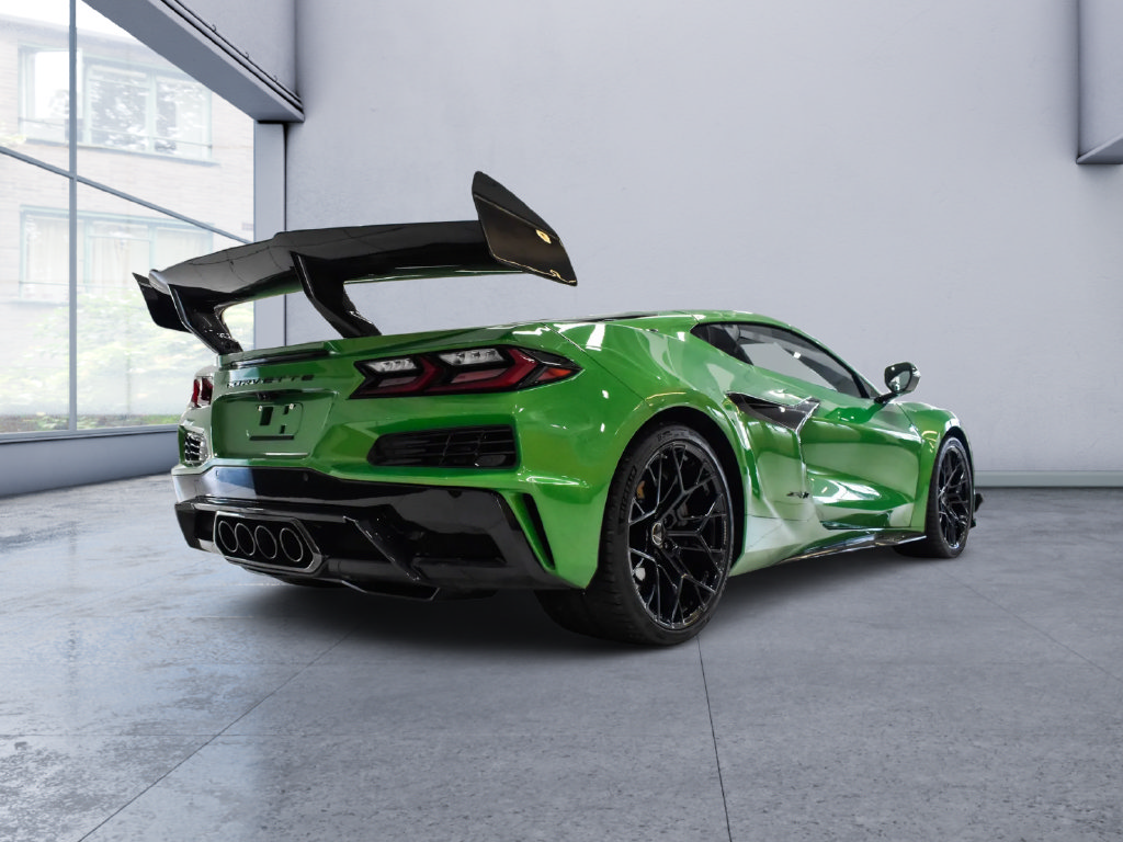 Used 2026 Chevrolet Corvette ZR1 w/ ZR1 Carbon Fiber Aero Package RWD image 7