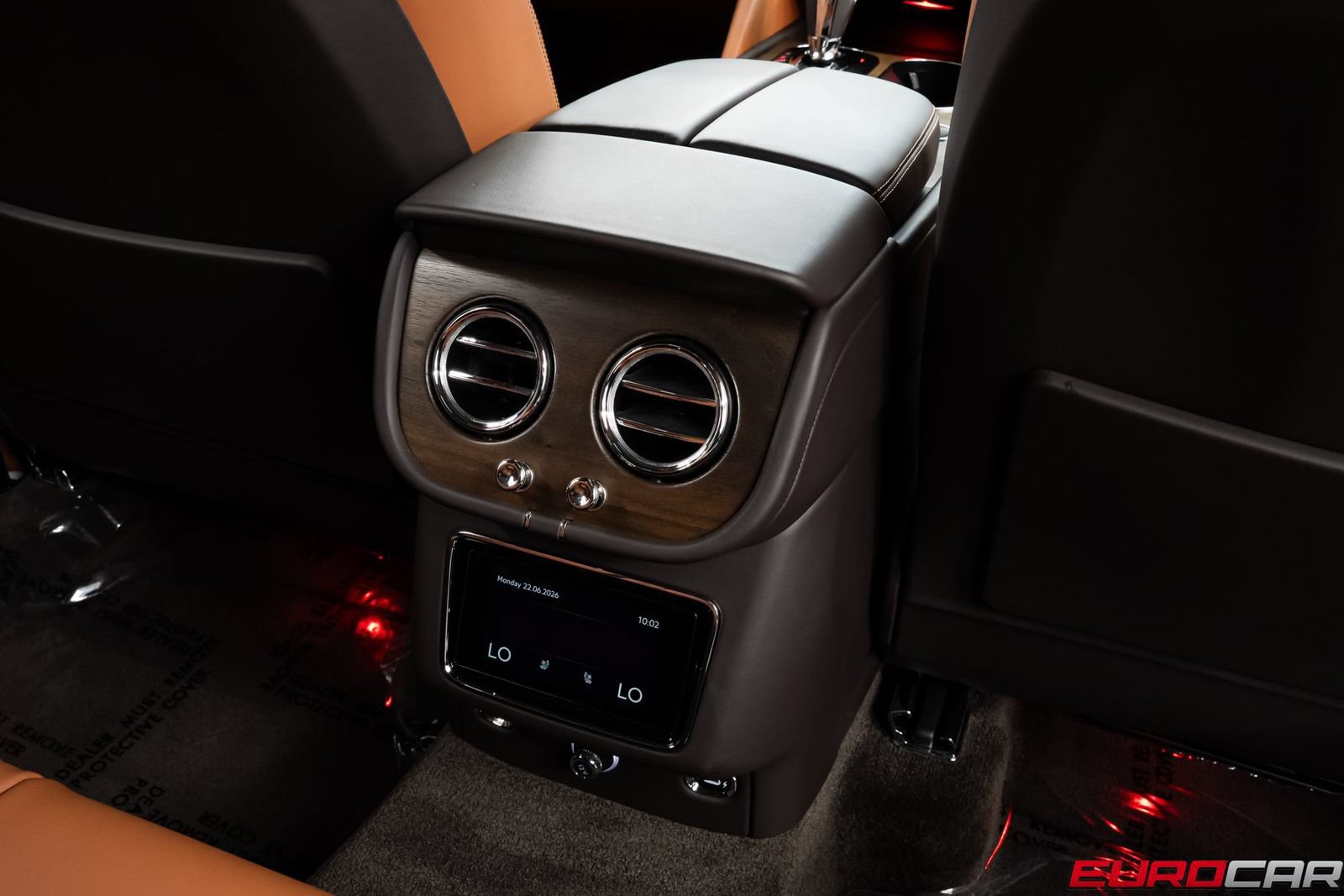 Used 2024 Bentley Bentayga AWD/4WD image 39