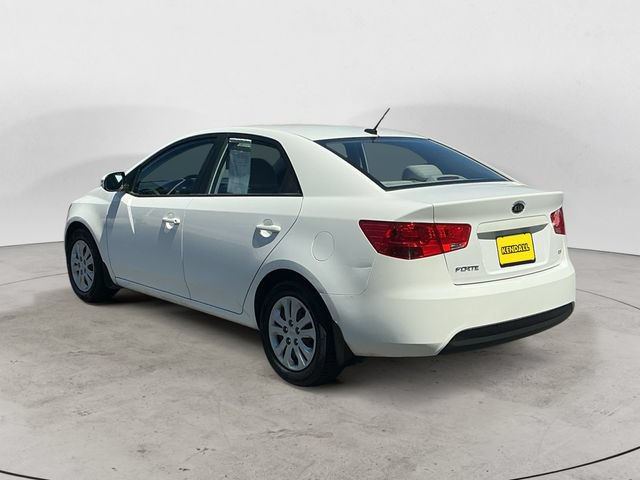 Used 2010 Kia Forte EX FWD image 3