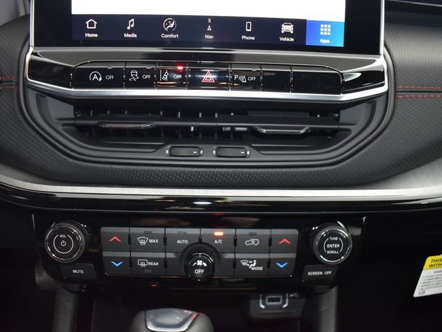 New 2026 Jeep Compass Trailhawk w/ Sun, Sound & Navigation Group AWD/4WD image 26