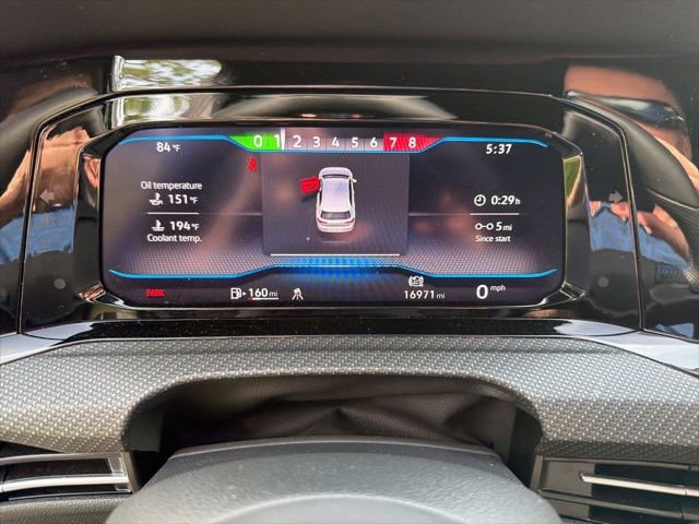Used 2024 Volkswagen Golf R AWD/4WD image 12