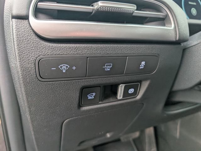 Used 2024 Hyundai Palisade SEL w/ Premium Package image 16