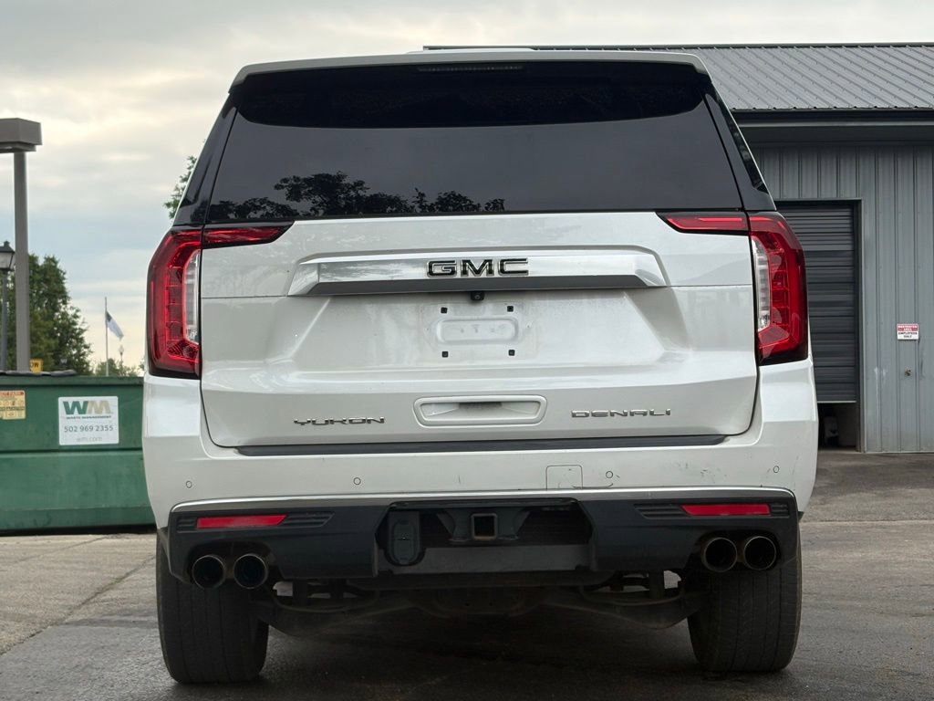 Used 2022 GMC Yukon XL Denali AWD/4WD image 9