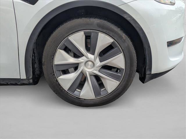 Used 2020 Tesla Model Y Long Range image 17
