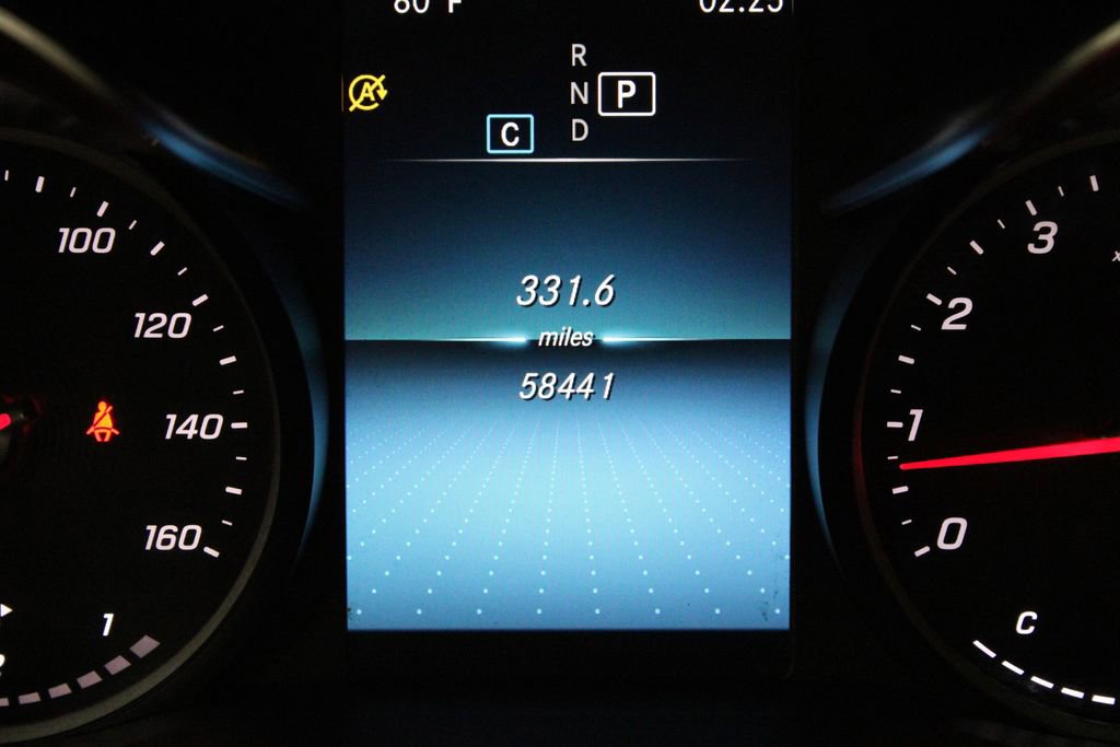 Used 2020 Mercedes-Benz GLC 300 4MATIC image 36