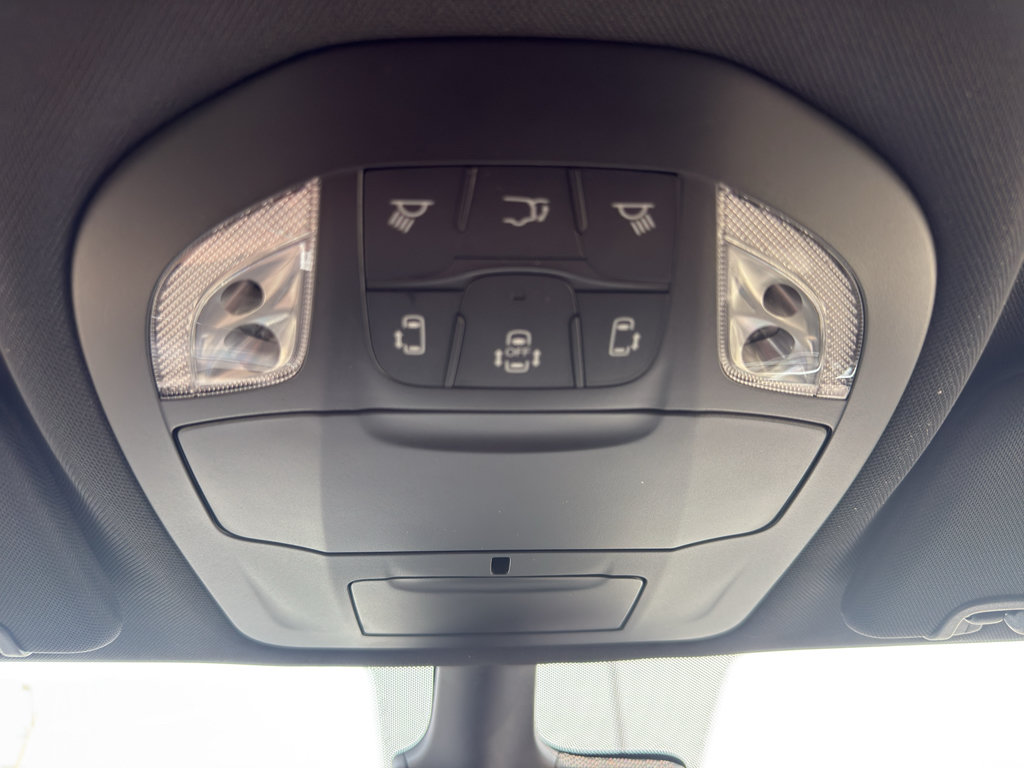 New 2026 Chrysler Pacifica Select w/ S Appearance Package FWD image 23