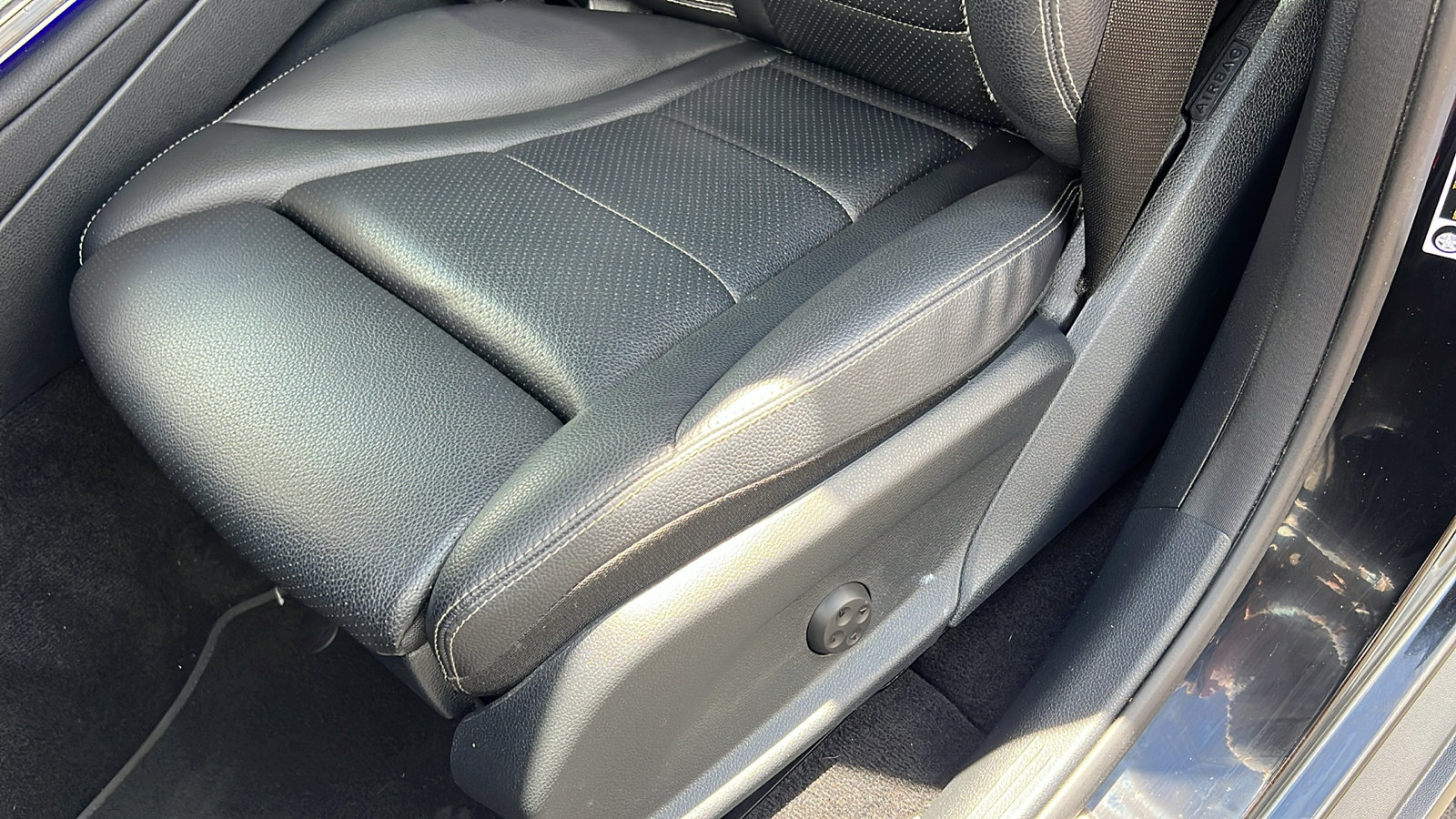 Used 2022 Mercedes-Benz GLC 300 4MATIC image 16