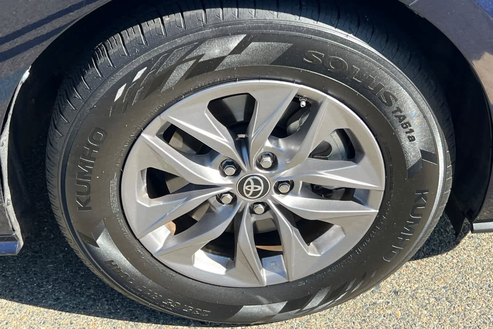 Certified 2023 Toyota Sienna LE FWD image 15