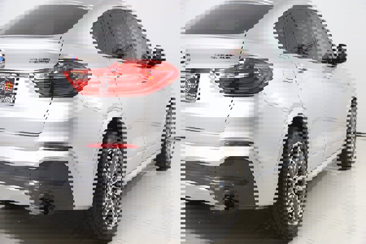 Used 2018 BMW X4 M40i image 45