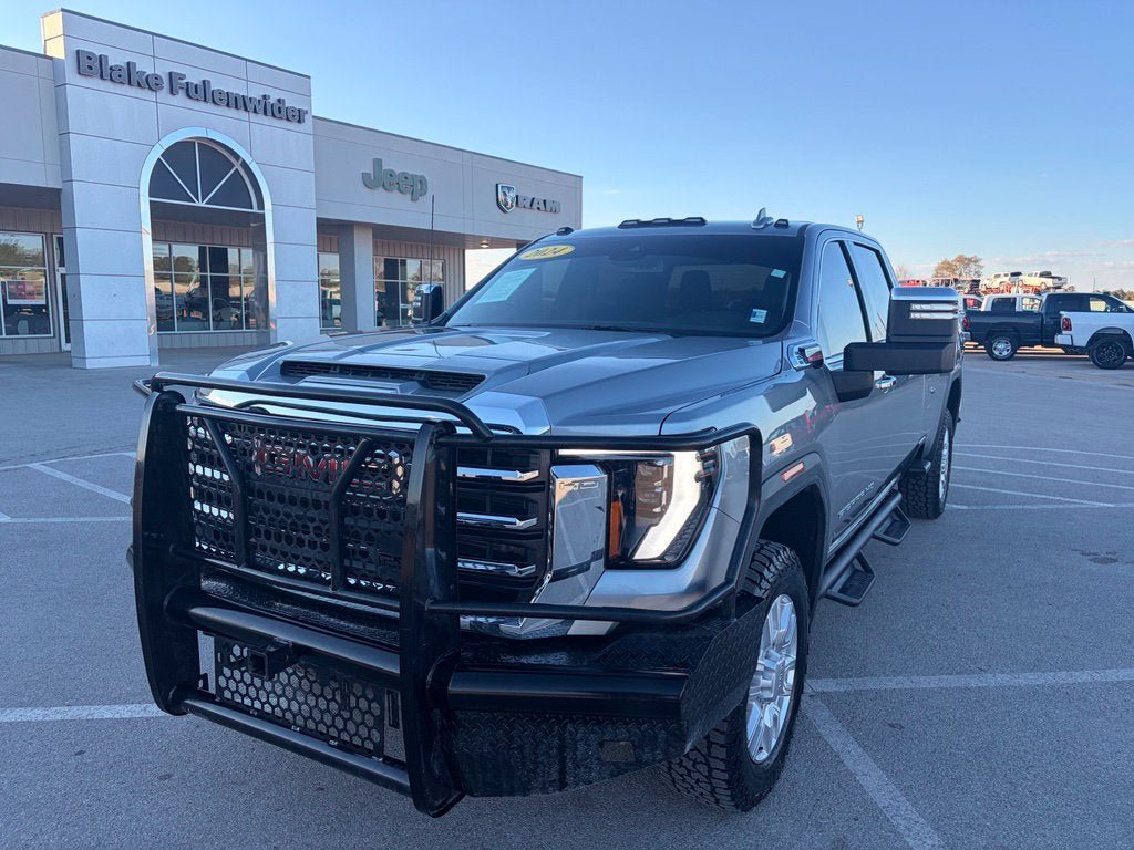 Used 2024 GMC Sierra 3500 SLT w/ SLT Convenience Package AWD/4WD image 7