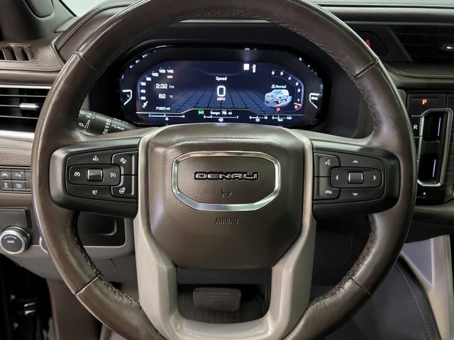 Used 2022 GMC Yukon XL Denali RWD image 21
