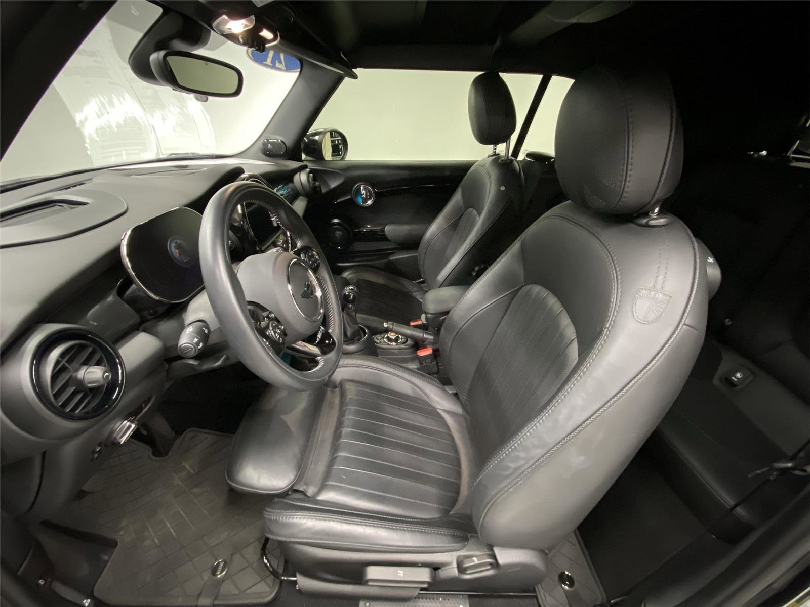 Used 2021 MINI Cooper S image 17