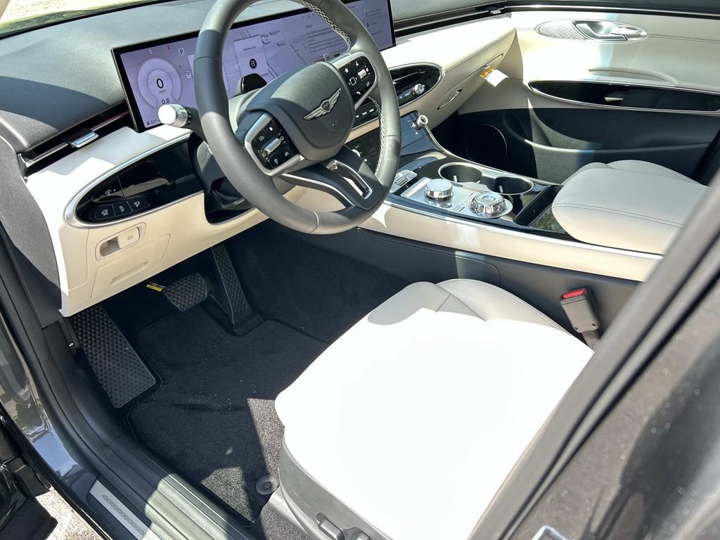 New 2027 Genesis GV70 2.5T AWD/4WD image 14