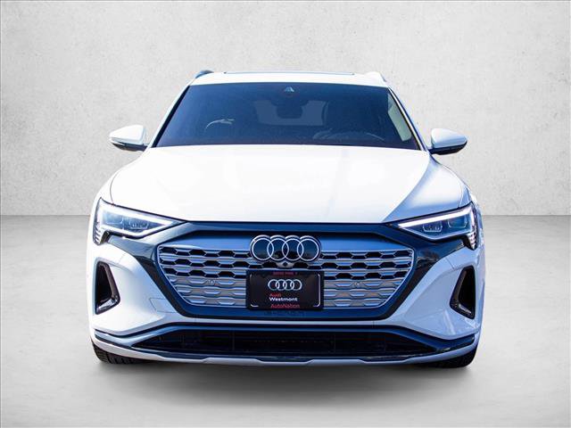 Used 2024 Audi Q8 e-tron Premium Plus w/ Premium Plus Package video 2