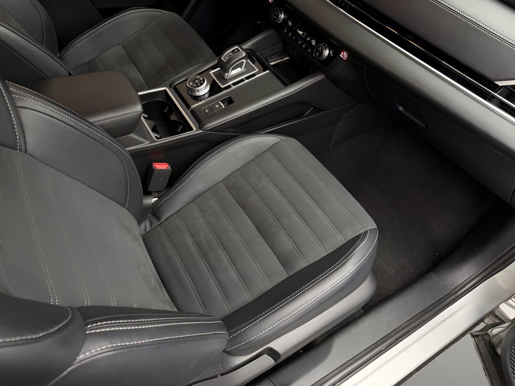 Used 2024 Mitsubishi Outlander SE AWD/4WD image 24