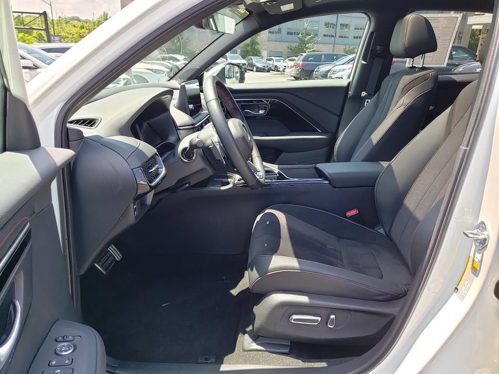 Certified 2025 Acura ADX A-Spec AWD/4WD image 18