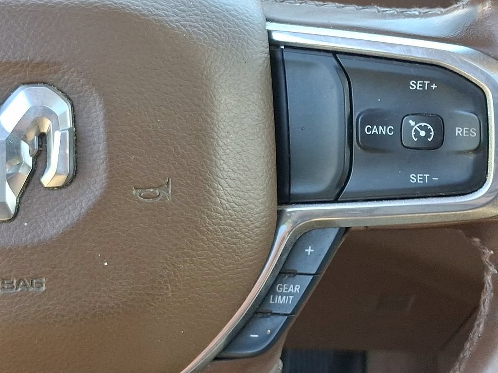 Used 2019 RAM 1500 Laramie AWD/4WD image 22