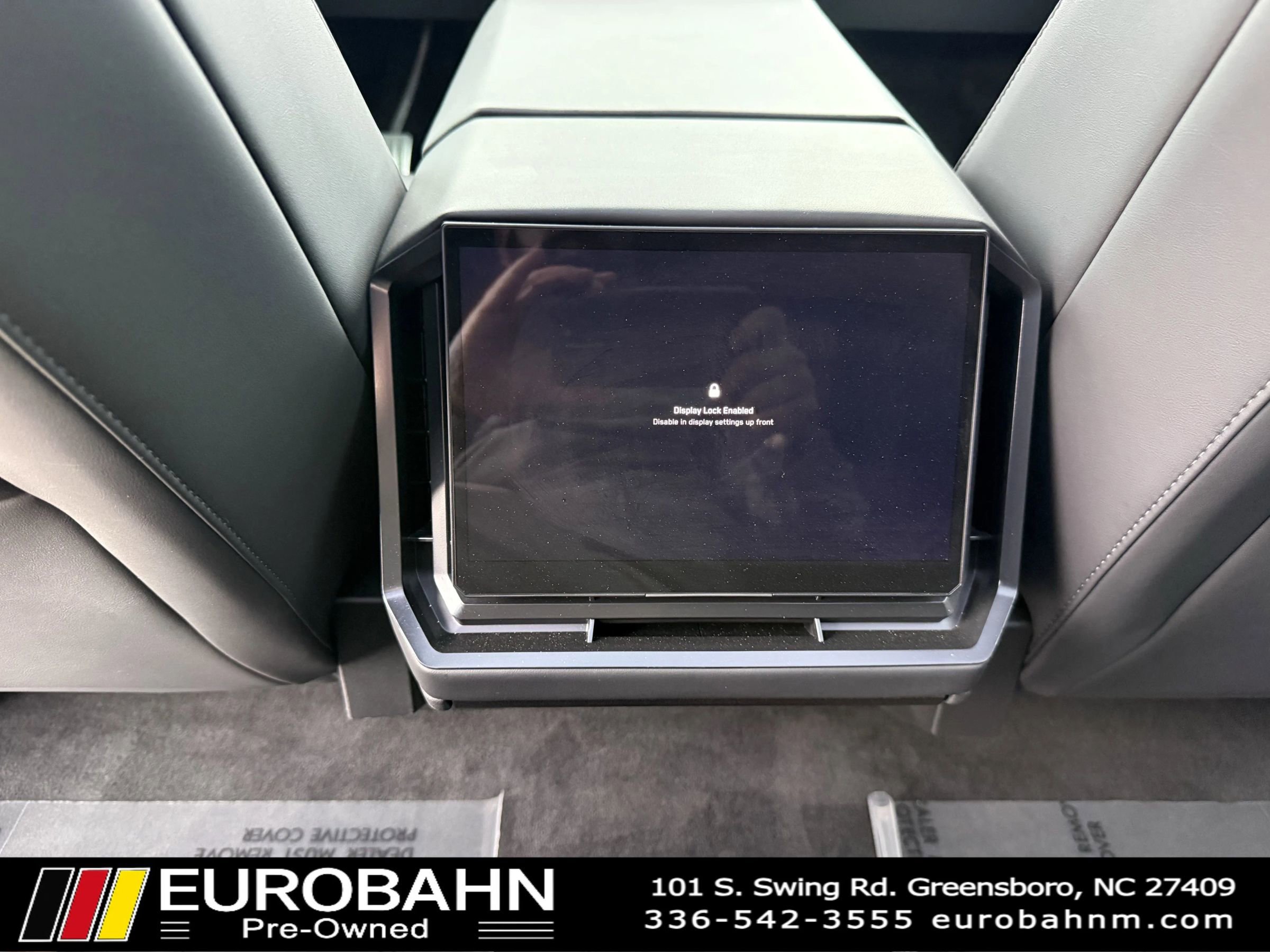 Used 2024 Tesla Cybertruck AWD Crew Cab image 28