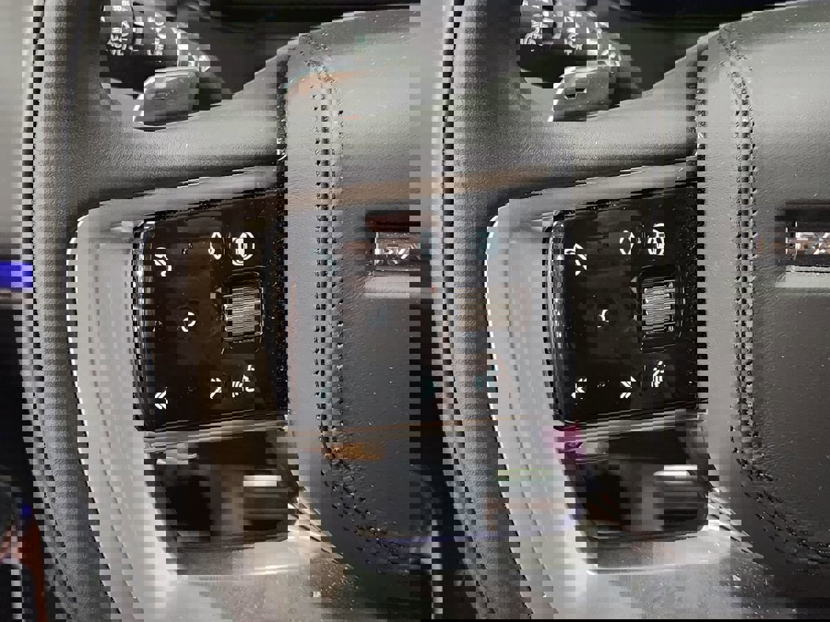 Used 2024 Land Rover Range Rover Long Wheelbase Autobiography image 48