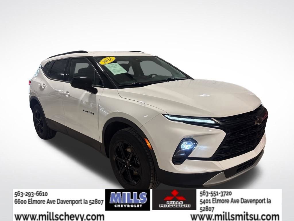 Used 2024 Chevrolet Blazer LT w/ Convenience Package image 3