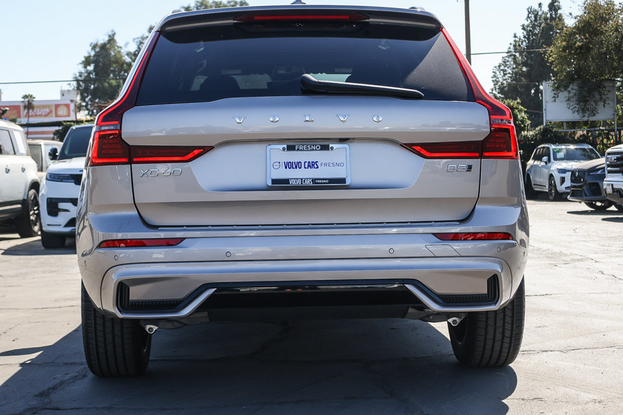 New 2027 Volvo XC60 B5 Plus AWD/4WD image 5
