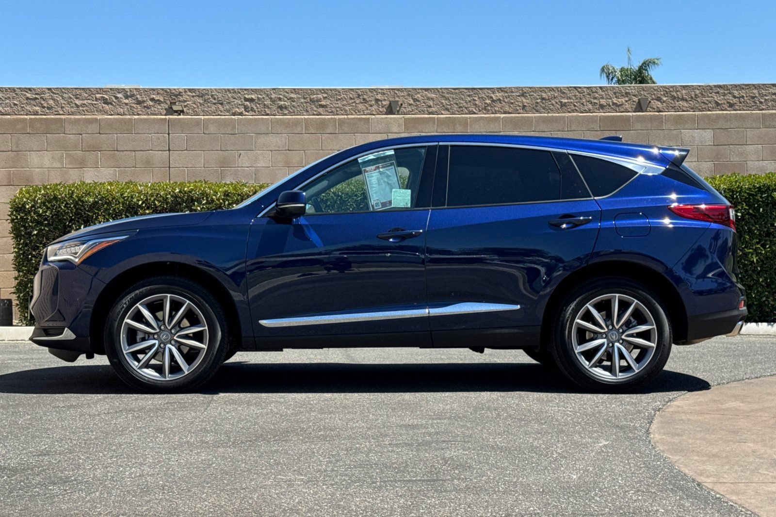 Used 2024 Acura RDX w/ Technology Package AWD/4WD image 7