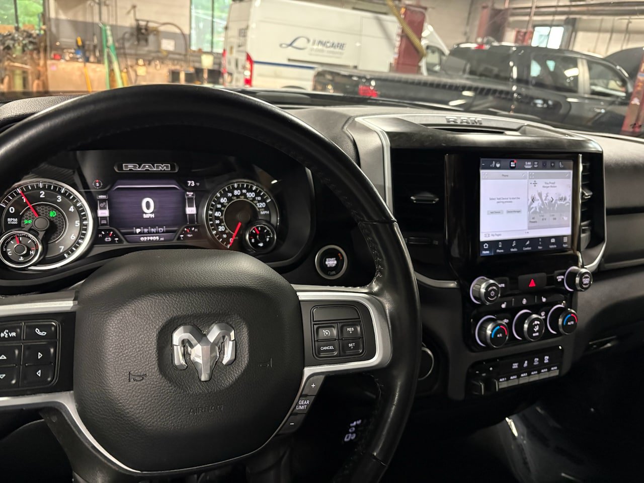 Used 2022 RAM 3500 Big Horn w/ Level C Equiment Group AWD/4WD image 2